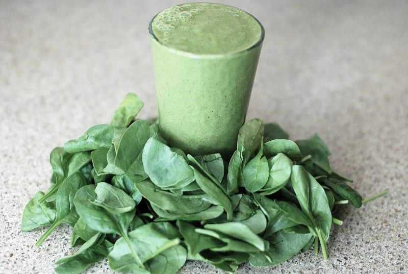 green-coconut-spinat-smoothie